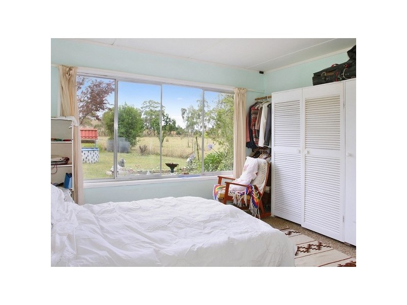 209 Clarks Road, Armidale NSW 2350