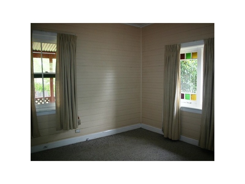 18 Samuelson Crescent, Armidale NSW 2350