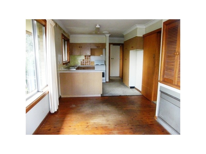 16 Campion Parade, Armidale NSW 2350