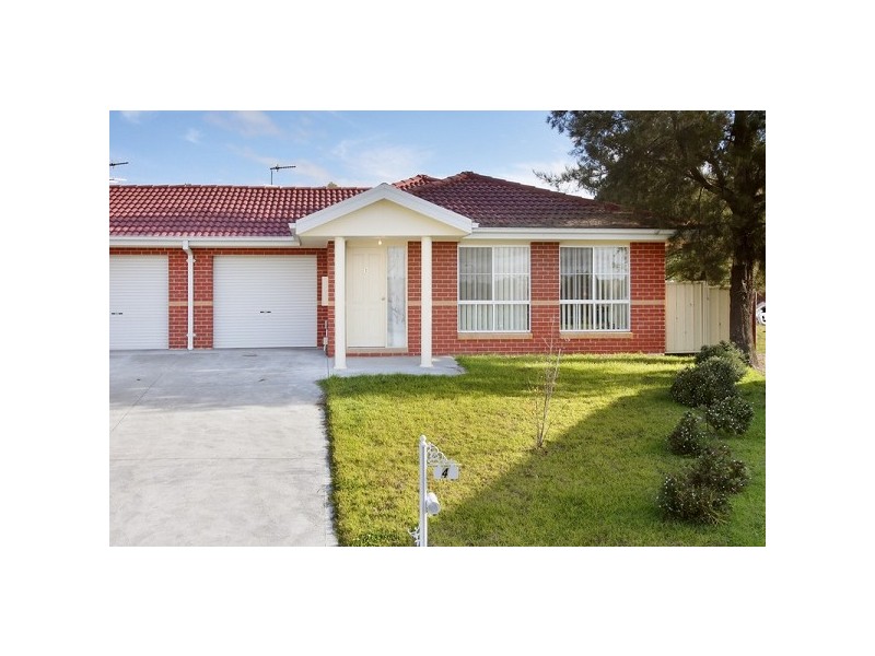 1/4 Kilcoy Close, Armidale NSW 2350