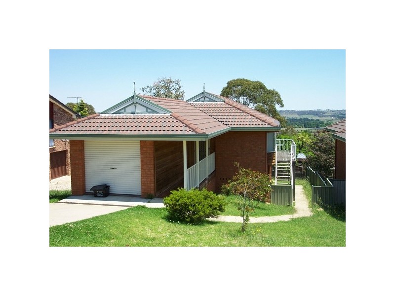 14b Ashtree Drive, Armidale NSW 2350
