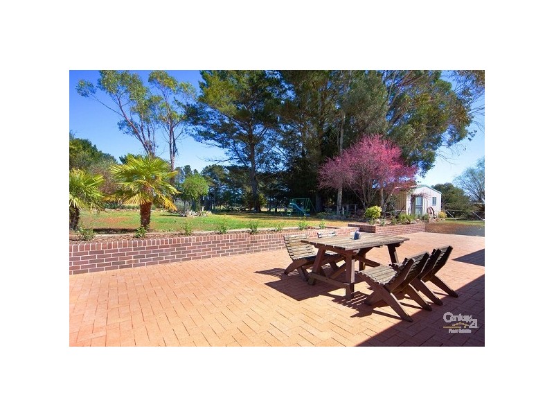 13 Pine Avenue, Arding NSW 2358