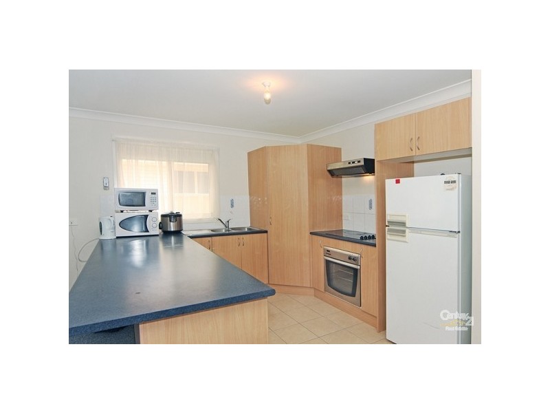 2/16 Conningdale Crescent, Armidale NSW 2350