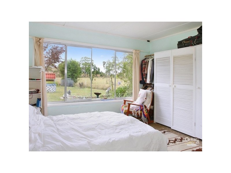 209 Clarks Road, Armidale NSW 2350