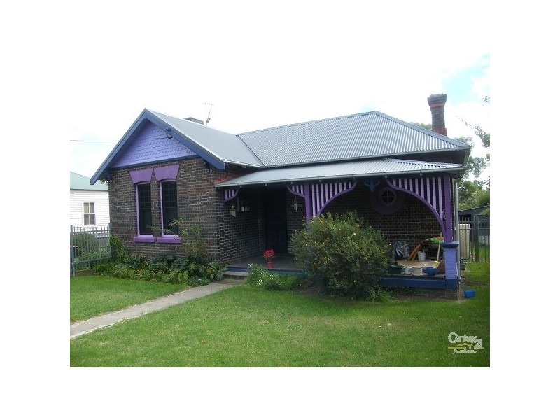 77 BARNEY STREET, Armidale NSW 2350