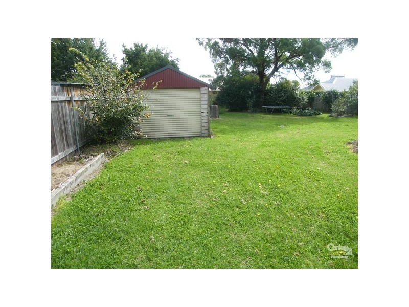 77 BARNEY STREET, Armidale NSW 2350