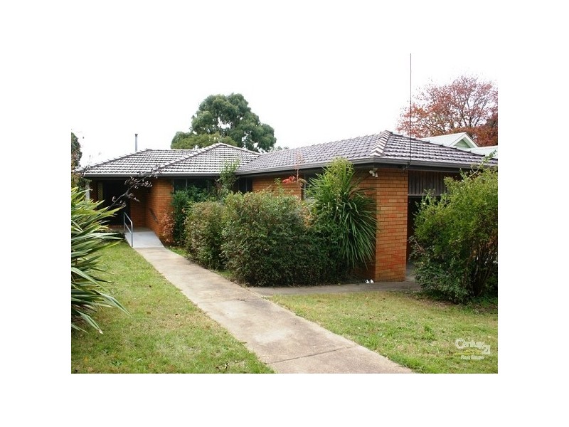 15 Drummond Avenue, Armidale NSW 2350