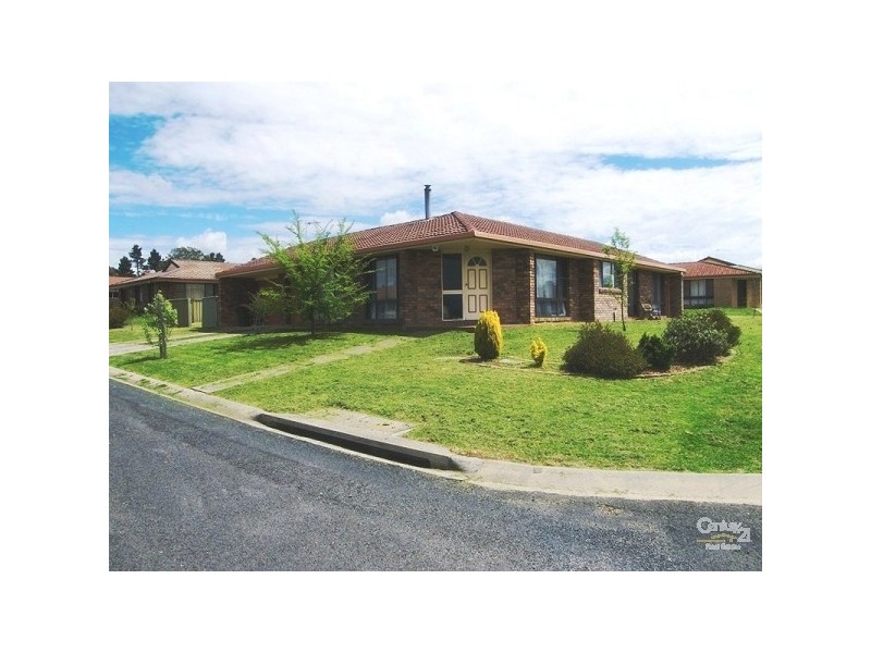 6 Conningdale Crescent, Armidale NSW 2350