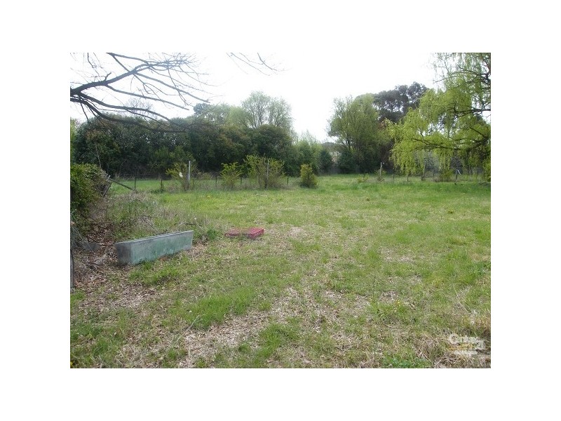 8 Power Place, Armidale NSW 2350