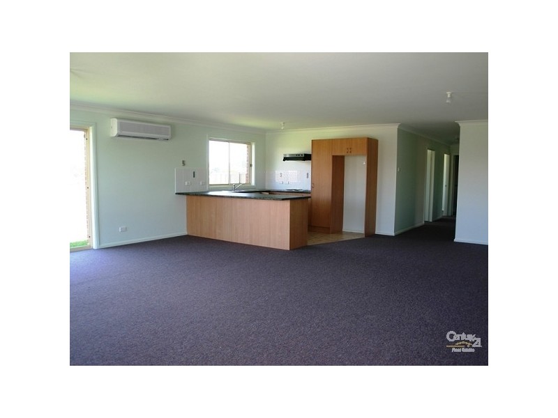 2/2 Conningdale Crescent, Armidale NSW 2350