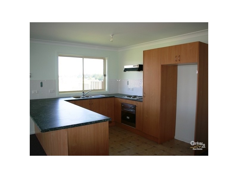2/2 Conningdale Crescent, Armidale NSW 2350