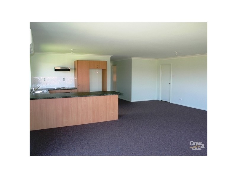 2/2 Conningdale Crescent, Armidale NSW 2350