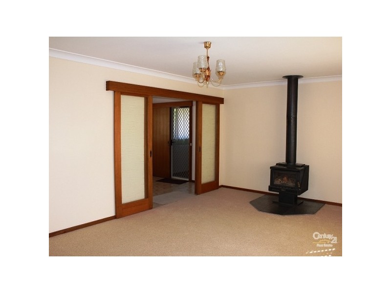 11 McMahon Street, Uralla NSW 2358