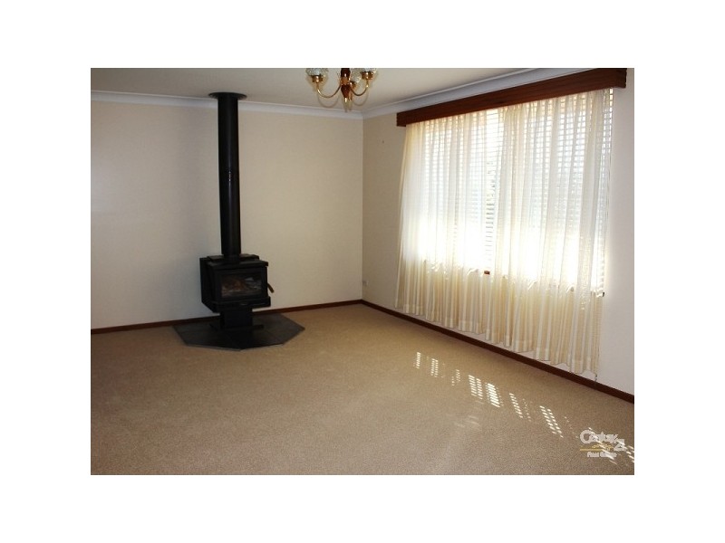 11 McMahon Street, Uralla NSW 2358