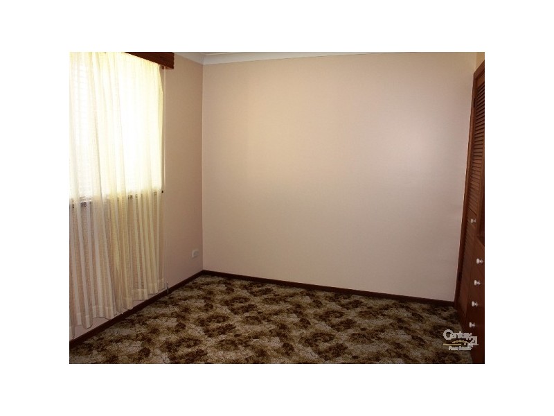 11 McMahon Street, Uralla NSW 2358