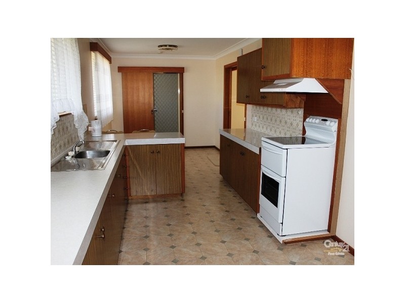 11 McMahon Street, Uralla NSW 2358