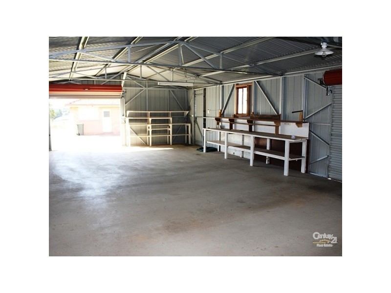 11 McMahon Street, Uralla NSW 2358