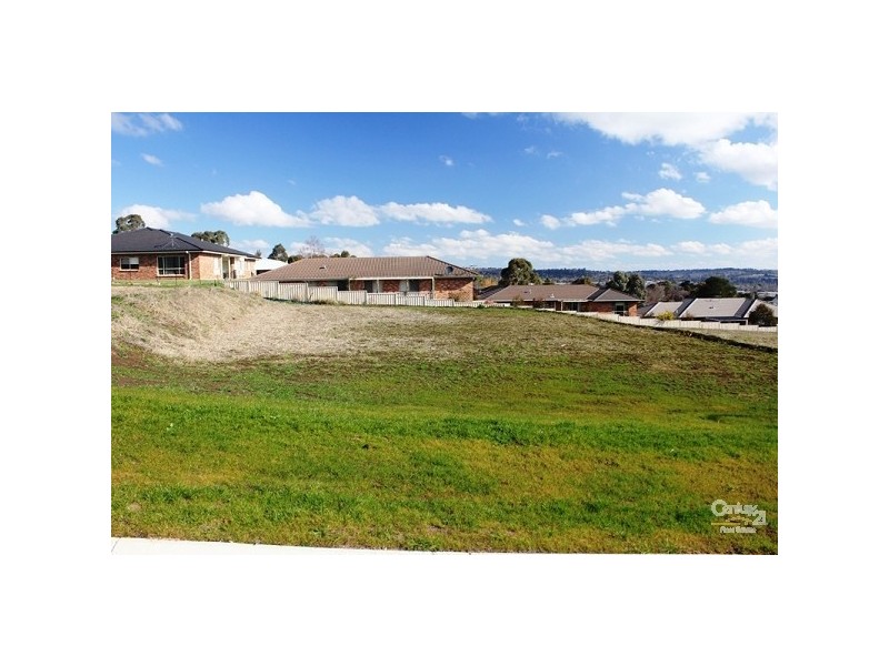 12 Grandview Crescent, Armidale NSW 2350