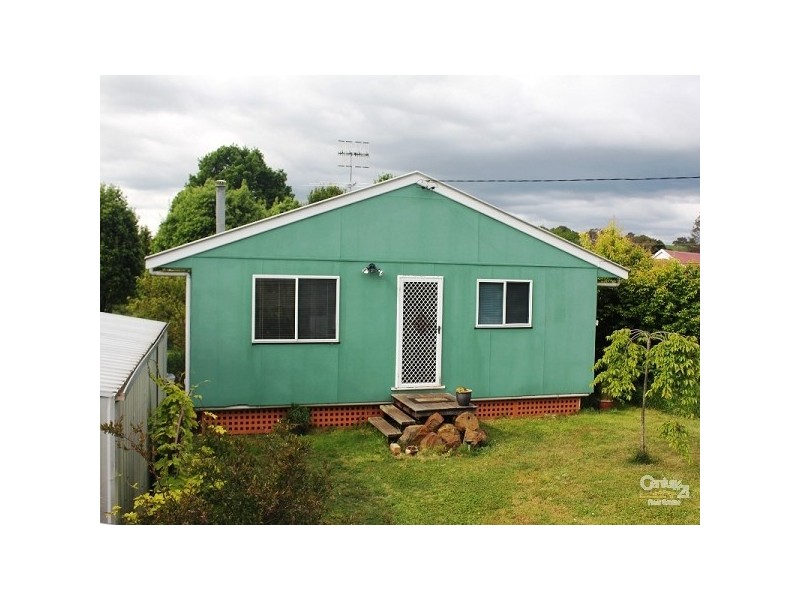 12 Moredun Road, Ben Lomond NSW 2365