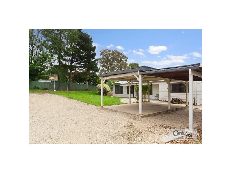 20 Chestnut Avenue, Armidale NSW 2350