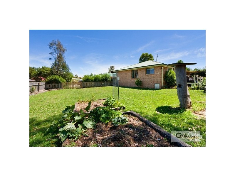 8 Erin Court, Armidale NSW 2350