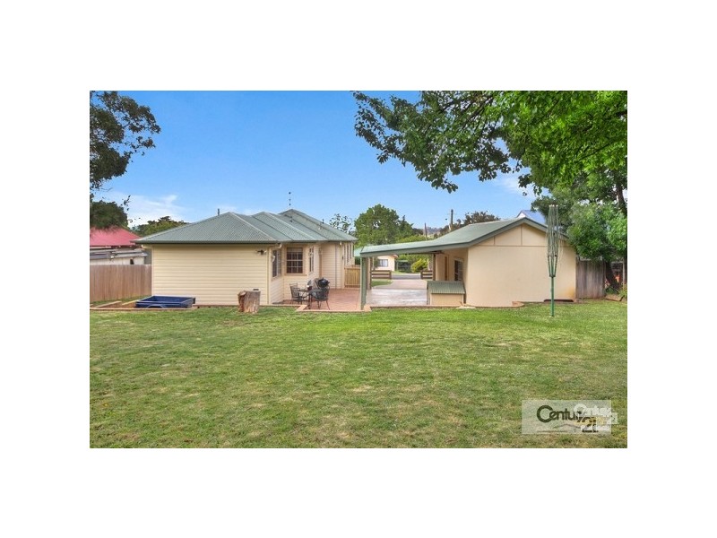 38 Hargrave Street, Armidale NSW 2350