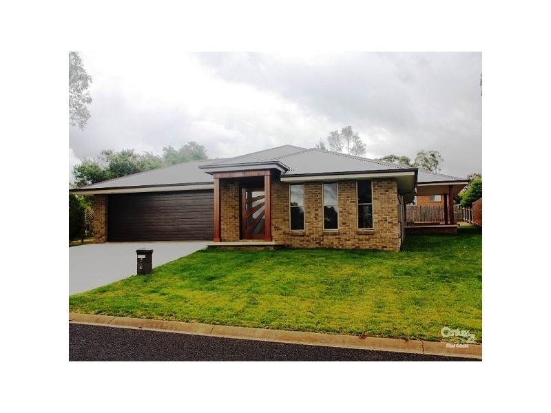 6 Erin Court, Armidale NSW 2350