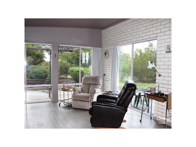 11 Gostwyck Road, Armidale NSW 2350