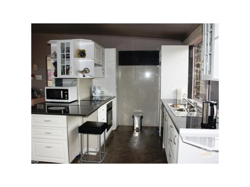 11 Gostwyck Road, Armidale NSW 2350