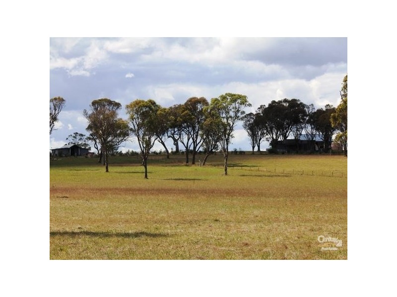 542 Long Swamp Road, Armidale NSW 2350