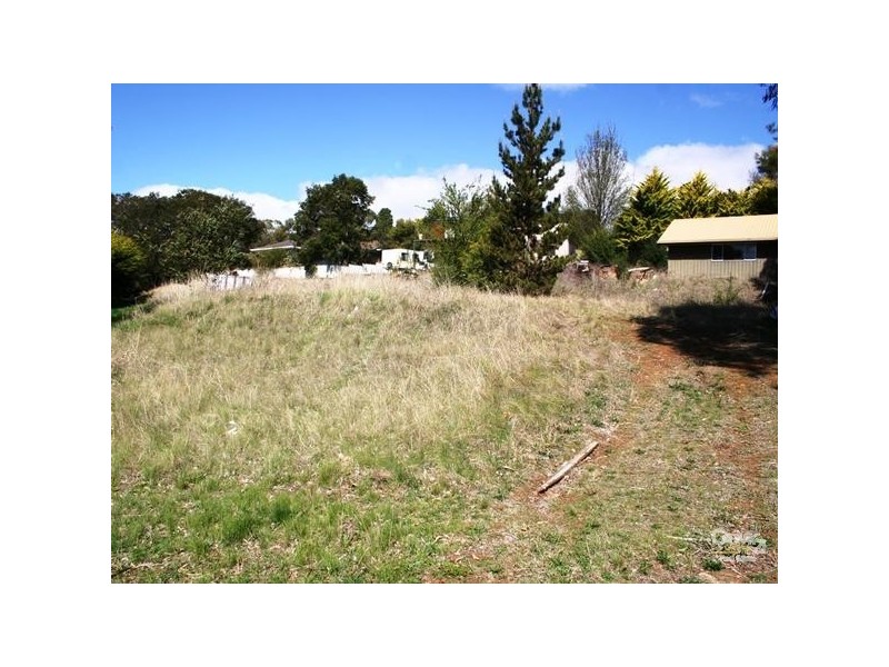 11 Belinda Place, Armidale NSW 2350