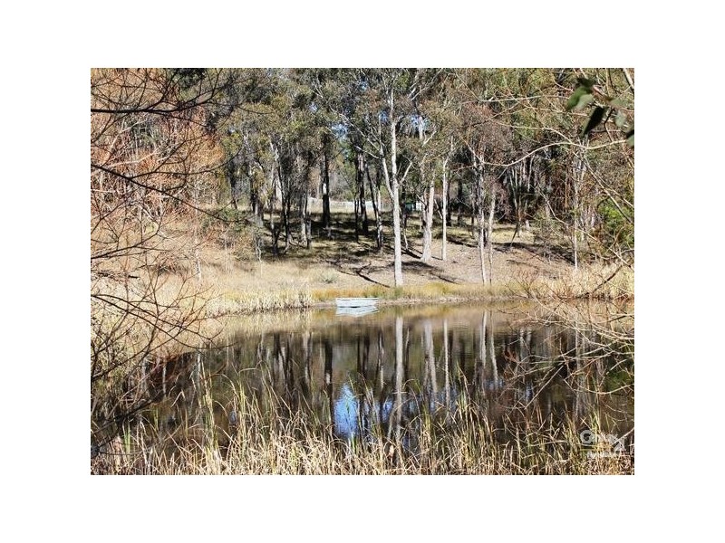 240 Herbert Park Road, Armidale NSW 2350