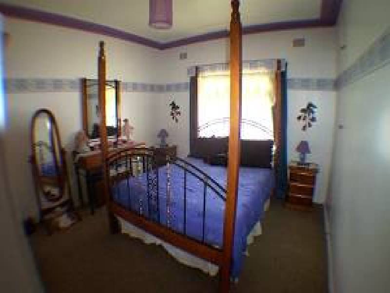 118 MARKHAM STREET, Armidale NSW 2350