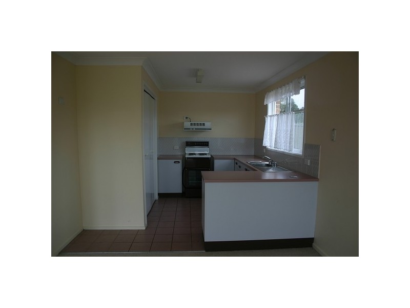 2/6 POINTSFIELD PLACE, Armidale NSW 2350