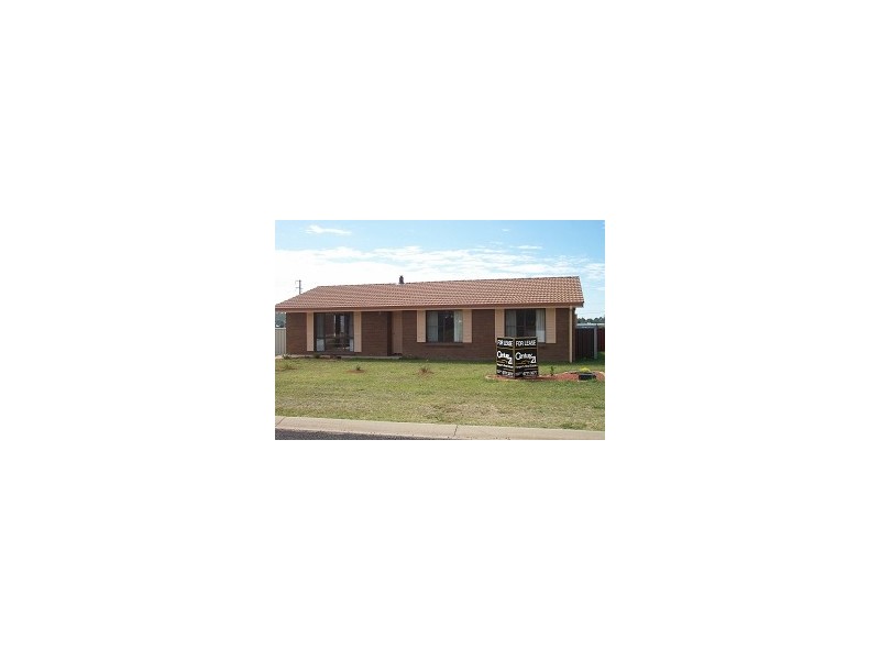 3 POINTSFIELD PLACE, Armidale NSW 2350