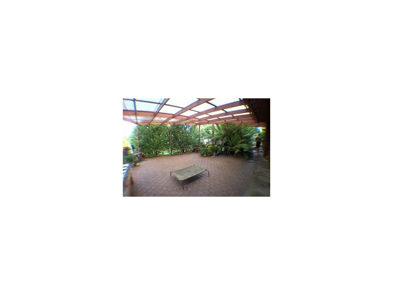 21 LAURENCE AVENUE, Armidale NSW 2350