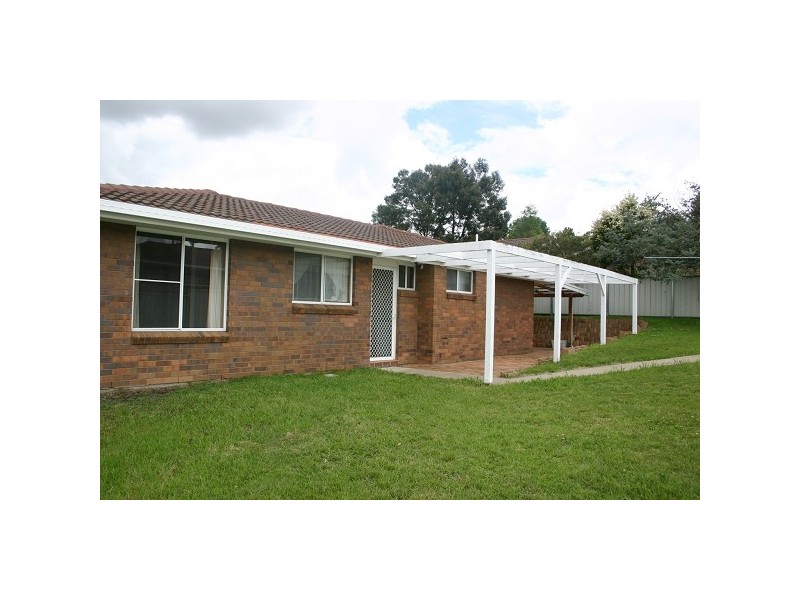5 PETERS PLACE, Armidale NSW 2350
