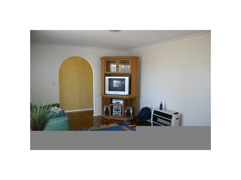 2 HAWTHORNE CLOSE, Armidale NSW 2350
