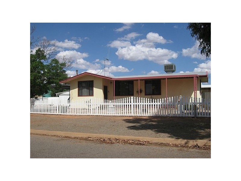 8 CENTRAL STREET, Broken Hill NSW 2880