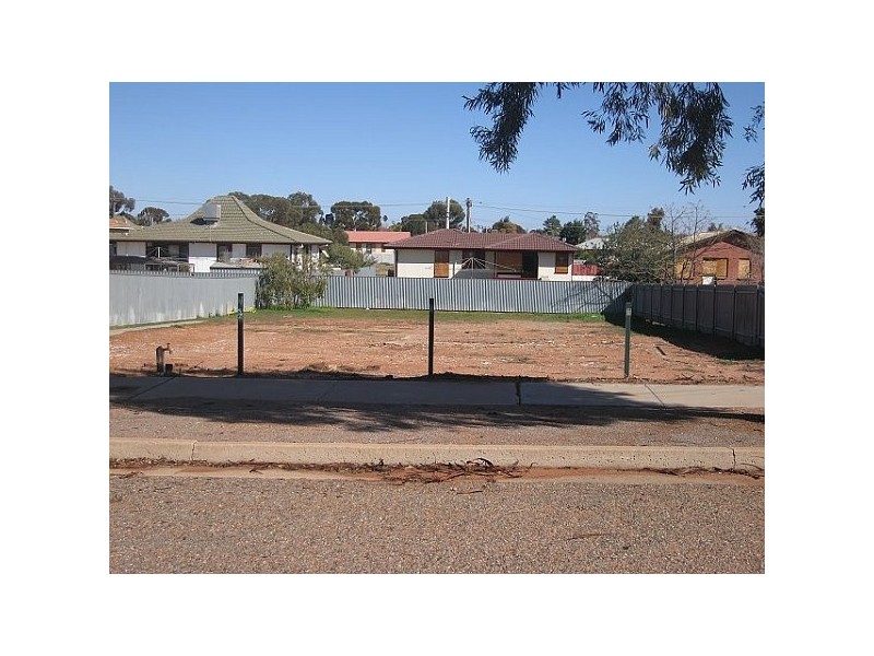 11 LAWTON STREET, Broken Hill NSW 2880