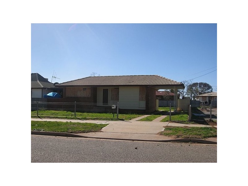 8 TUART STREET, Broken Hill NSW 2880