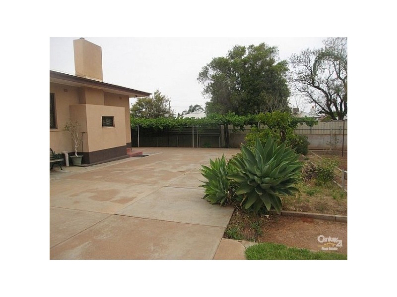 2 QUARRY STREET, Broken Hill NSW 2880