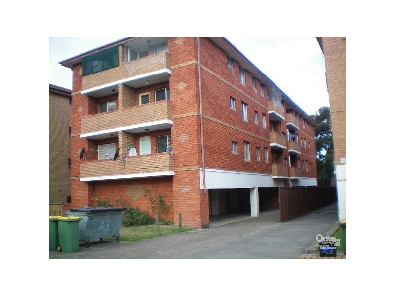 Fairfield NSW 2165