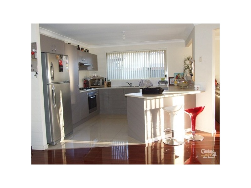 9 Townview Rd, Mount Pritchard NSW 2170