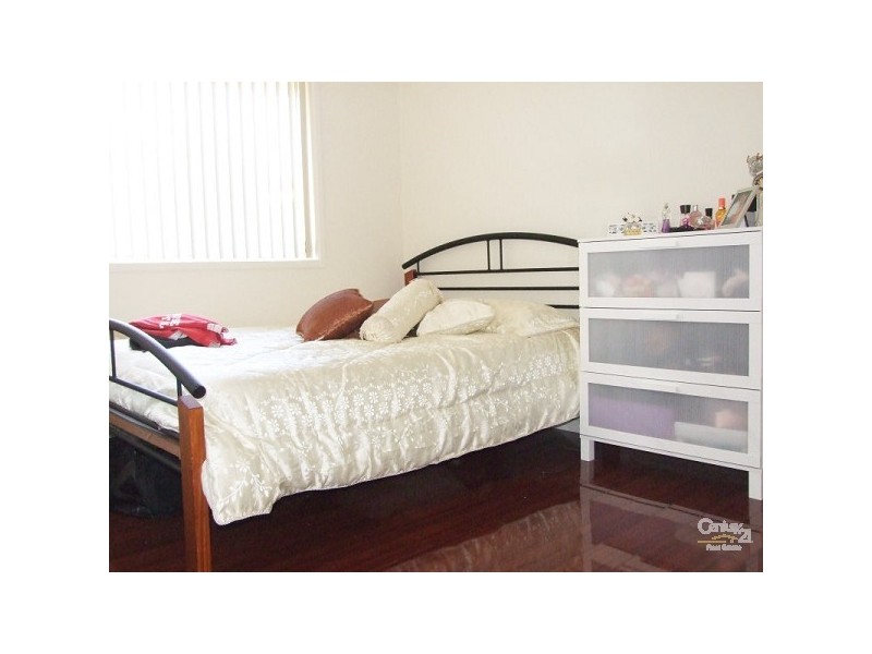 9 Townview Rd, Mount Pritchard NSW 2170