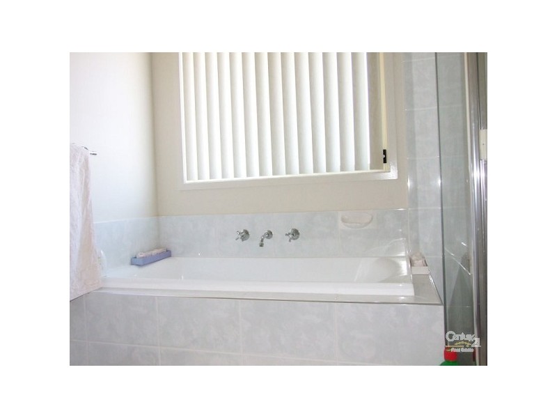 9 Townview Rd, Mount Pritchard NSW 2170