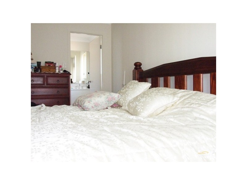 9 Townview Rd, Mount Pritchard NSW 2170