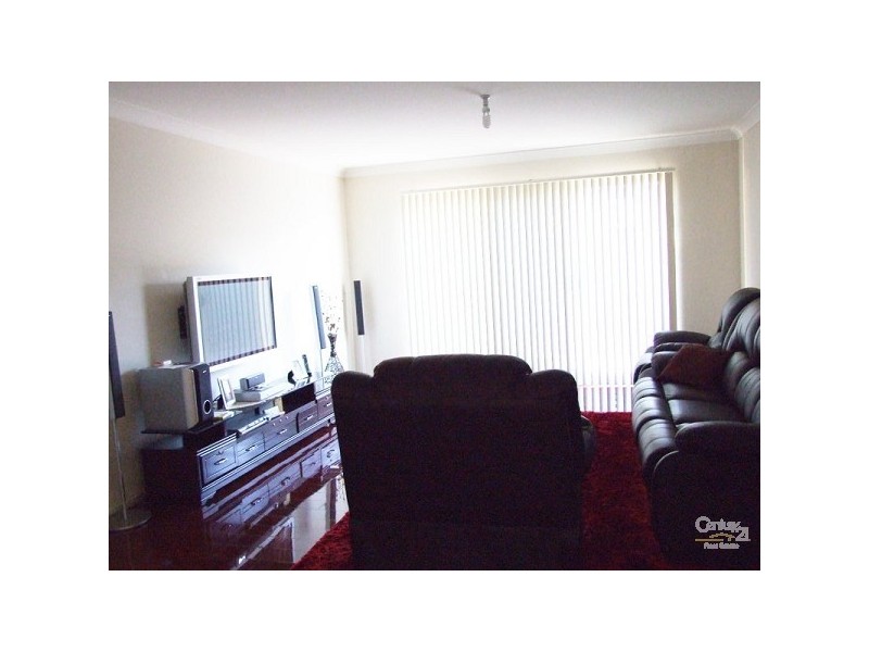 9 Townview Rd, Mount Pritchard NSW 2170