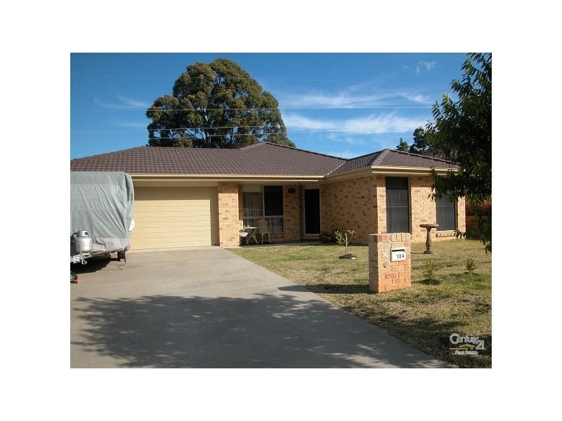124 Pearce Drive, Coffs Harbour NSW 2450