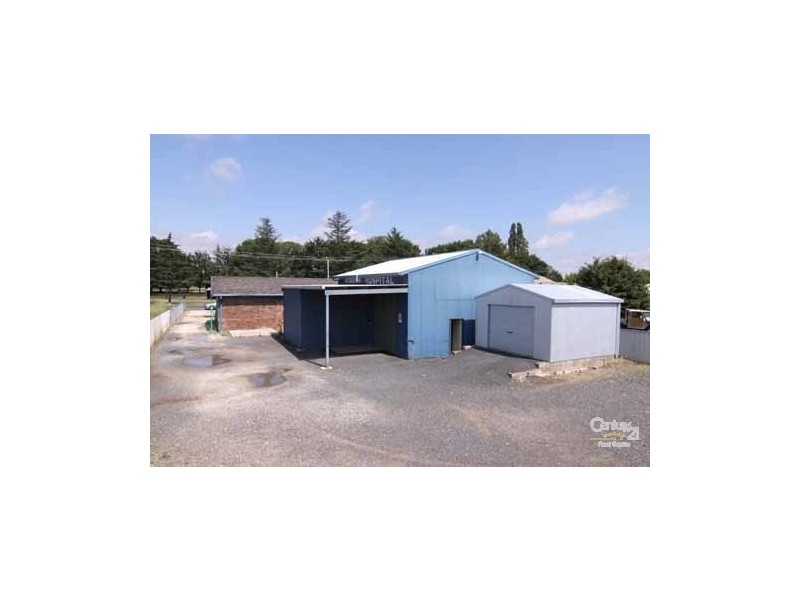63 East Avenue, Glen Innes NSW 2370